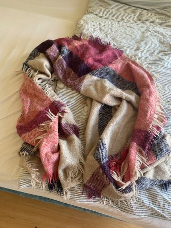 Schal MANGO kariert rosa beige guter Zustand