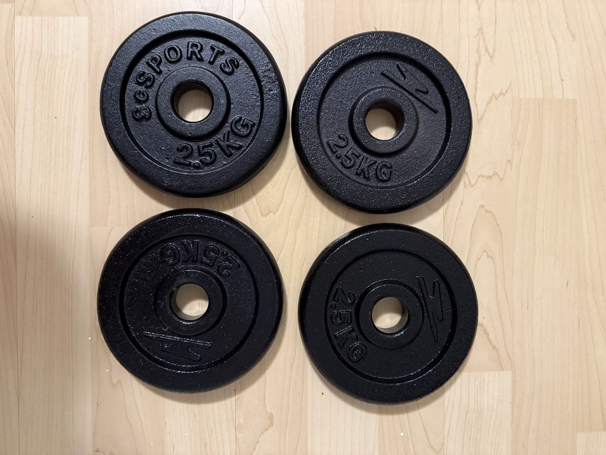 Hanteln & Gewichte: Hantelscheiben 4x 2.5 kg  – Gebraucht aus Belp von Zeyzey09 2
