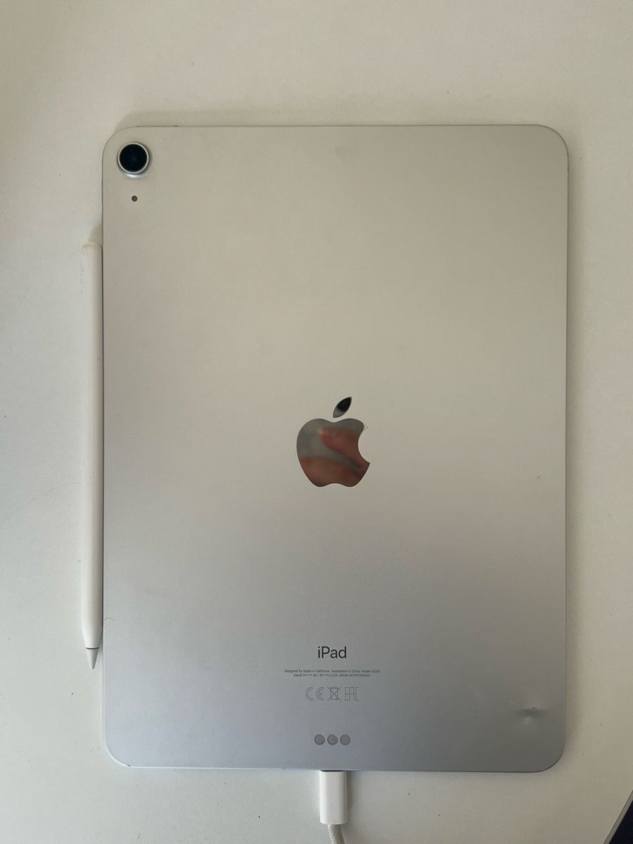 Apple Tablet PC: I pad Air – Usato da Zürich venduto da hannah.liaaa 3