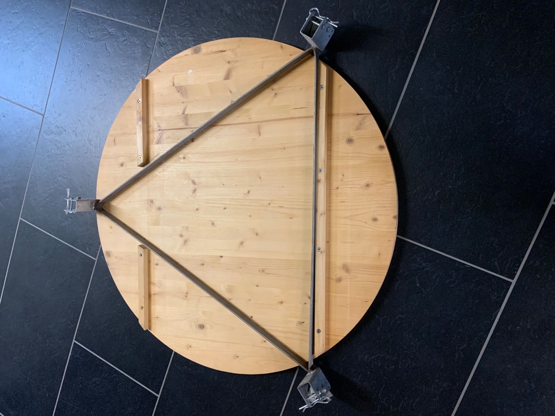 Articoli in legno: Käsebretter für Hochzeit Buffet – Usato da Waldstatt venduto da pfa_f8t8 5