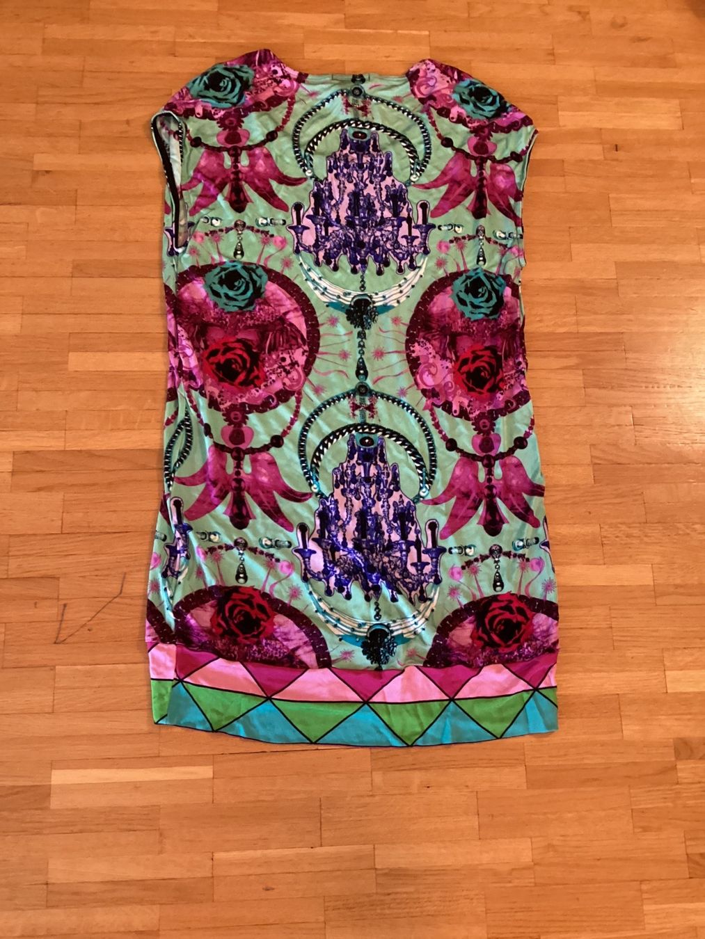 Custo Barcelona Vestiti: Custo, mini-robe, motif coloré, viscose, – Usato da Lausanne venduto da lavirgule 1