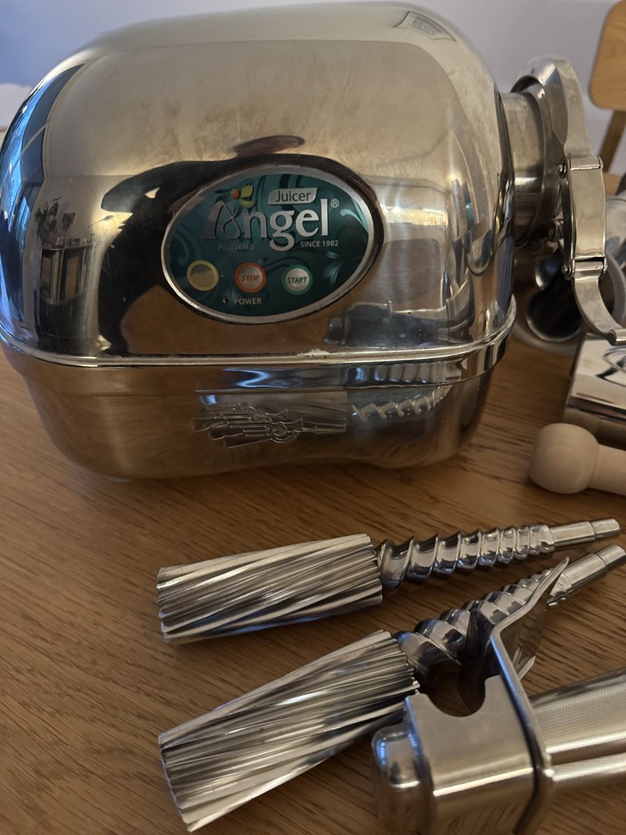 Elettrodomestici da cucina: Angel Juicer – Usato da Bern venduto da flo_yc6p 1
