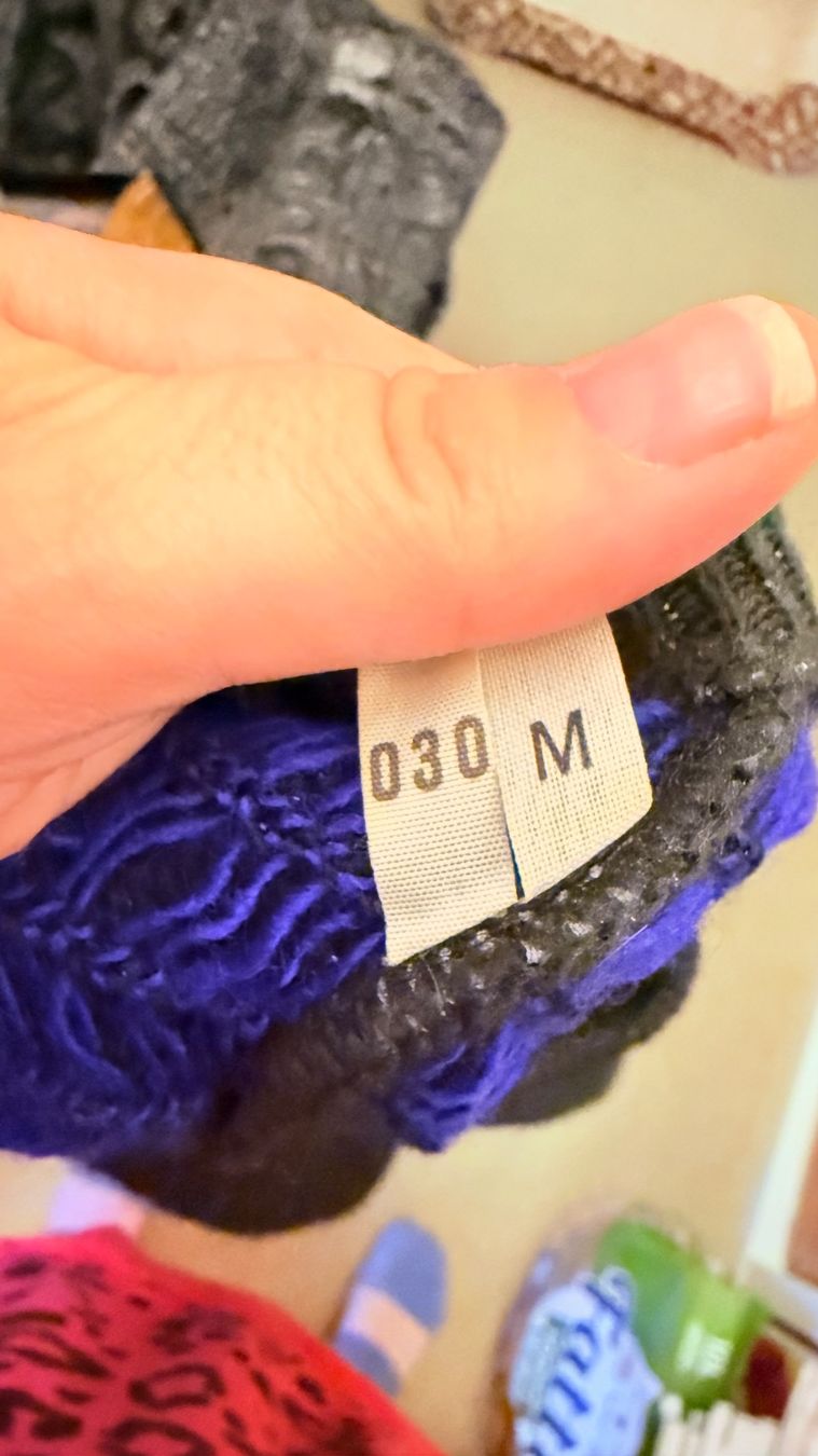 Maglioni & Felpe: • Warmer Pullover • – Usato da Basel venduto da mendoza13 2
