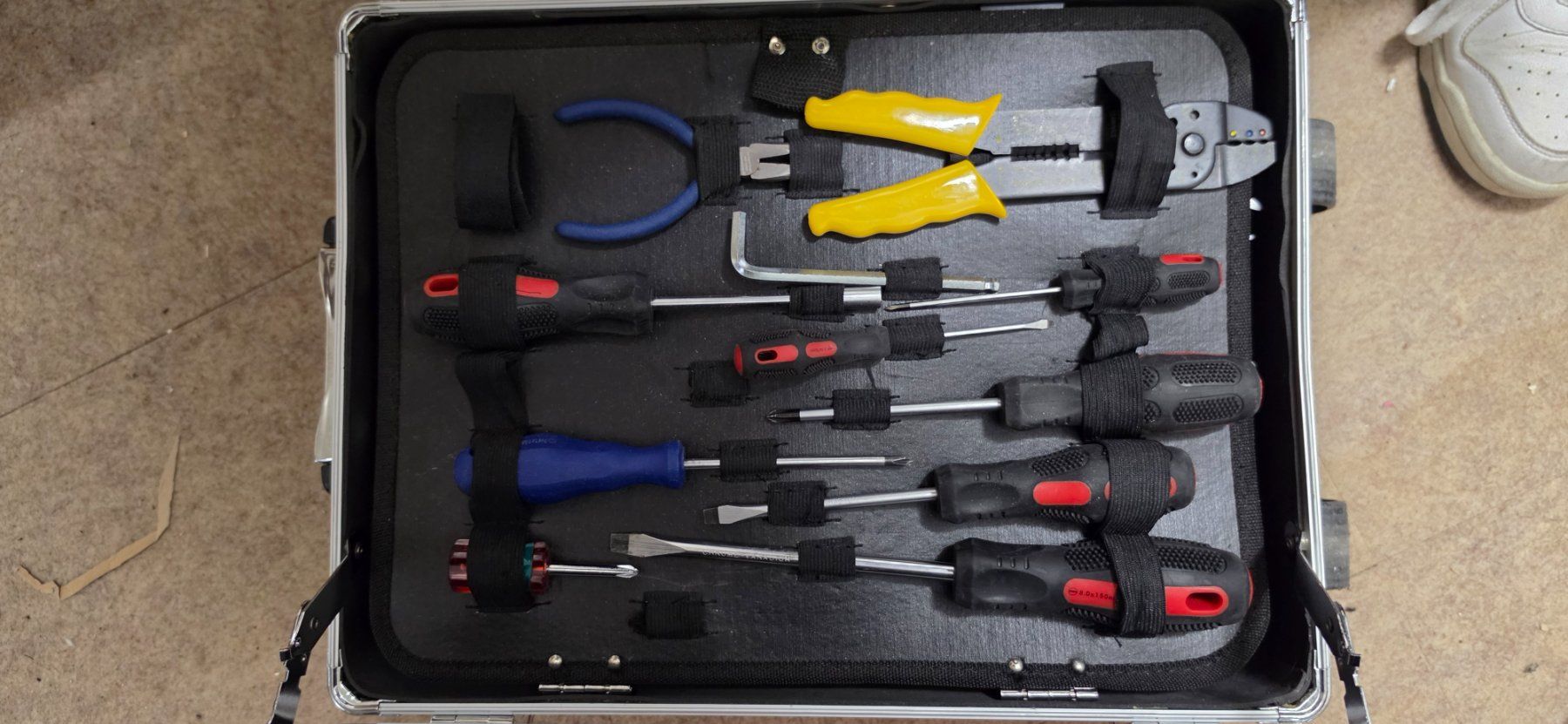 Tous les outils: WERKZEUGKOFFER – D'occasion à Othmarsingen par koe_7xtj 2