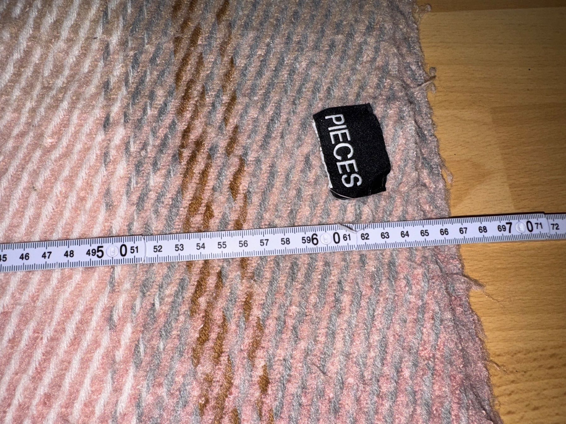 Pieces Foulard & Sciarpe: Kuschlig weicher Schal von pieces – Usato da Grosswangen venduto da shoes.bags.and.co 2