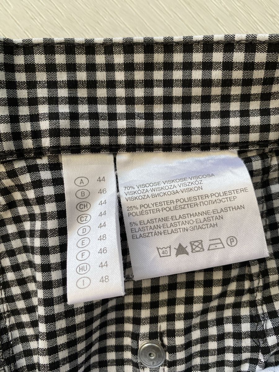 Lotti di vestiti: Kleiderpaket Gr.44(siehe Mass) – Usato da Strengelbach venduto da Bycy 6