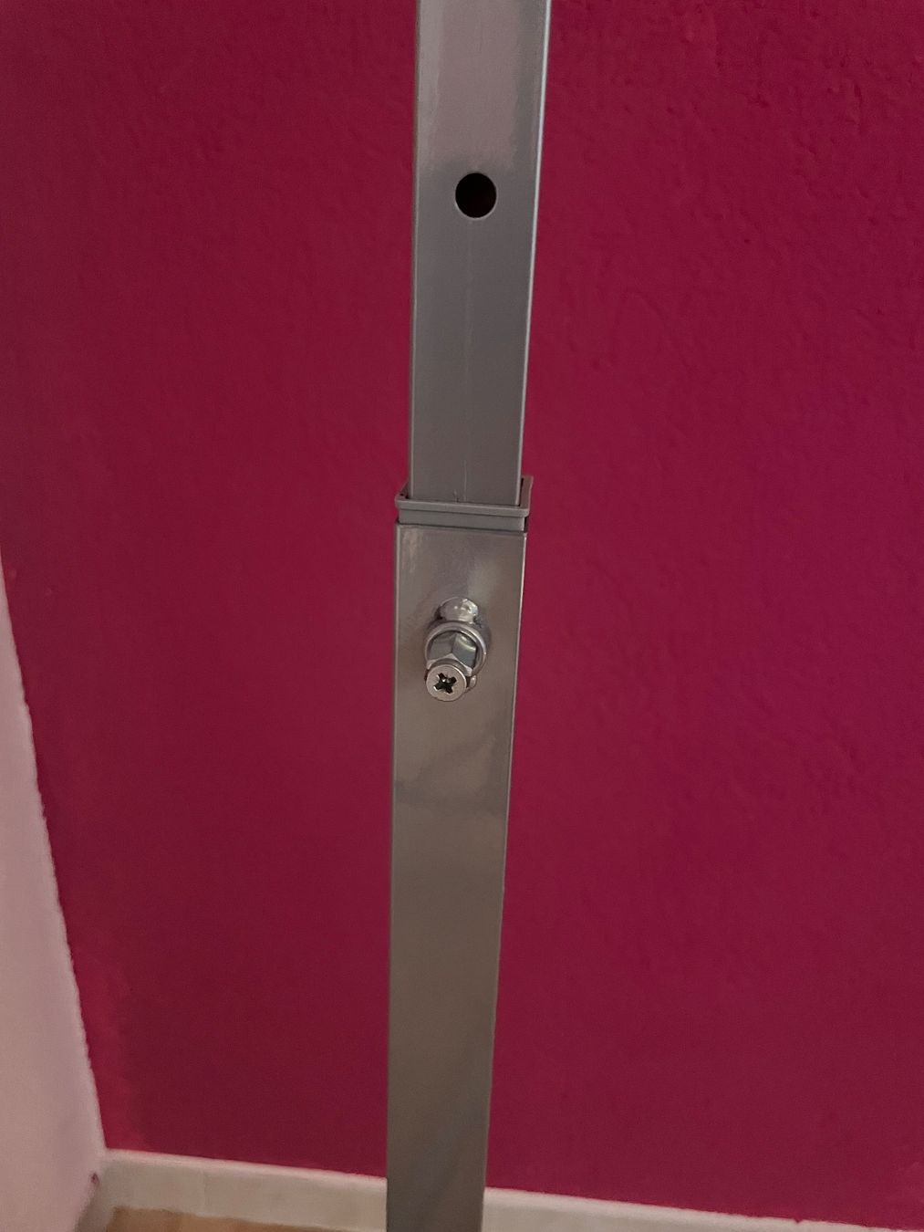 Porte manteau: Garderobe inkl. Kleiderbügel – D'occasion à St. Niklausen LU par sch_9mdh 3