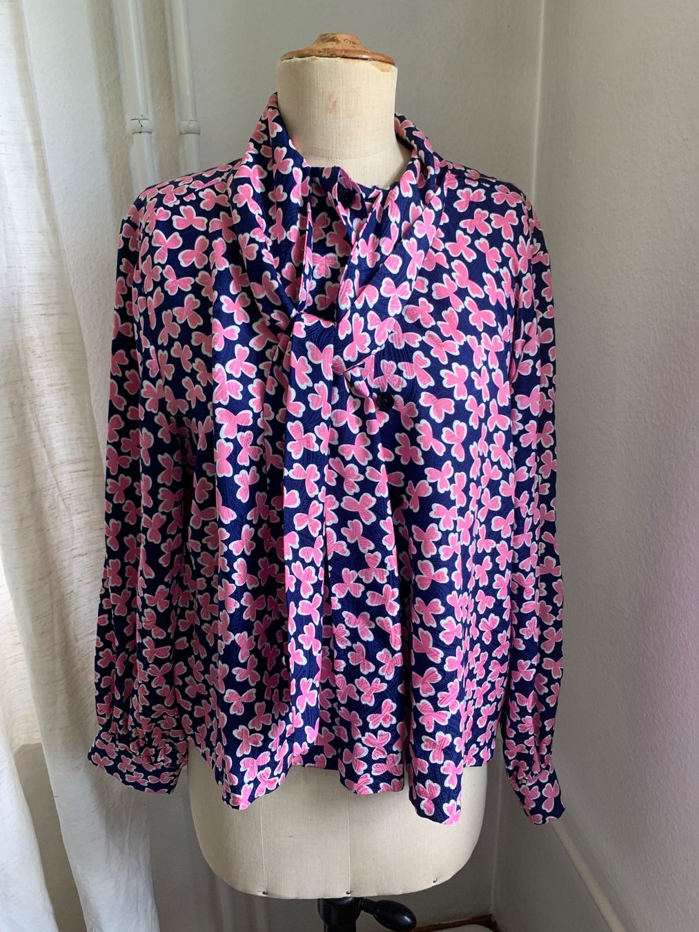 Camicette: Vintage Damen Bluse Gr. 42 von Peter Hahn – Usato da Richterswil venduto da Moii89