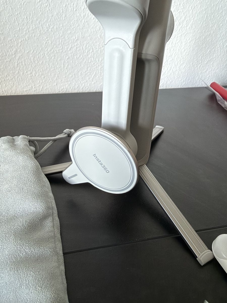 Insta360 Stative & Stativköpfe: Insta360 Flow 2 Pro Creator Kit Grau – Gebraucht aus Remetschwil von LuisN16 2