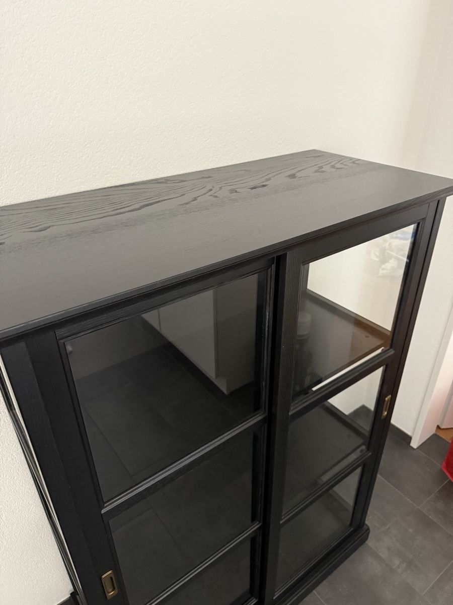 Ikea Vetrine: Schwarze Glasvitrine – Usato da Oberentfelden venduto da rma_mmg2 2