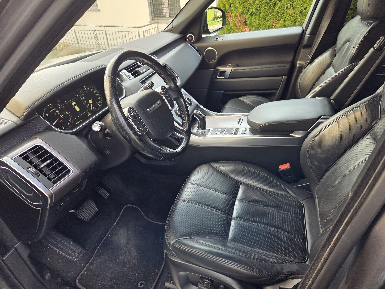 Land Rover Automobili: Range Rover Sport 3.0Tdi V6 HSE – Usato da Untersiggenthal venduto da Focus3 8