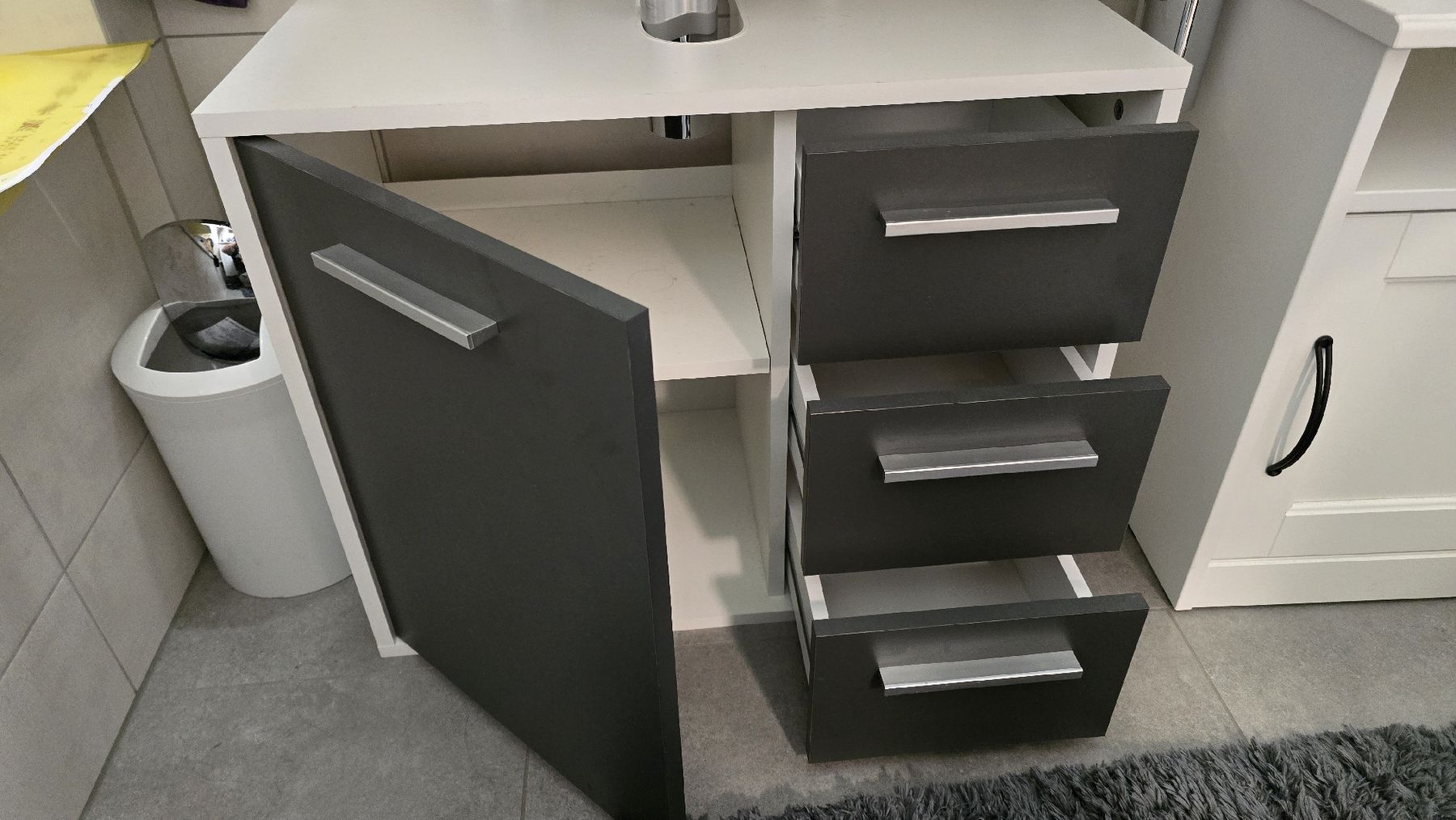 Mobili per bagno: Gebrauchter Waschtischunterschrank, Badezimmermöbel, Top! – Nuovo (secondo la descrizione) da Weissbad venduto da Mc_Red 1