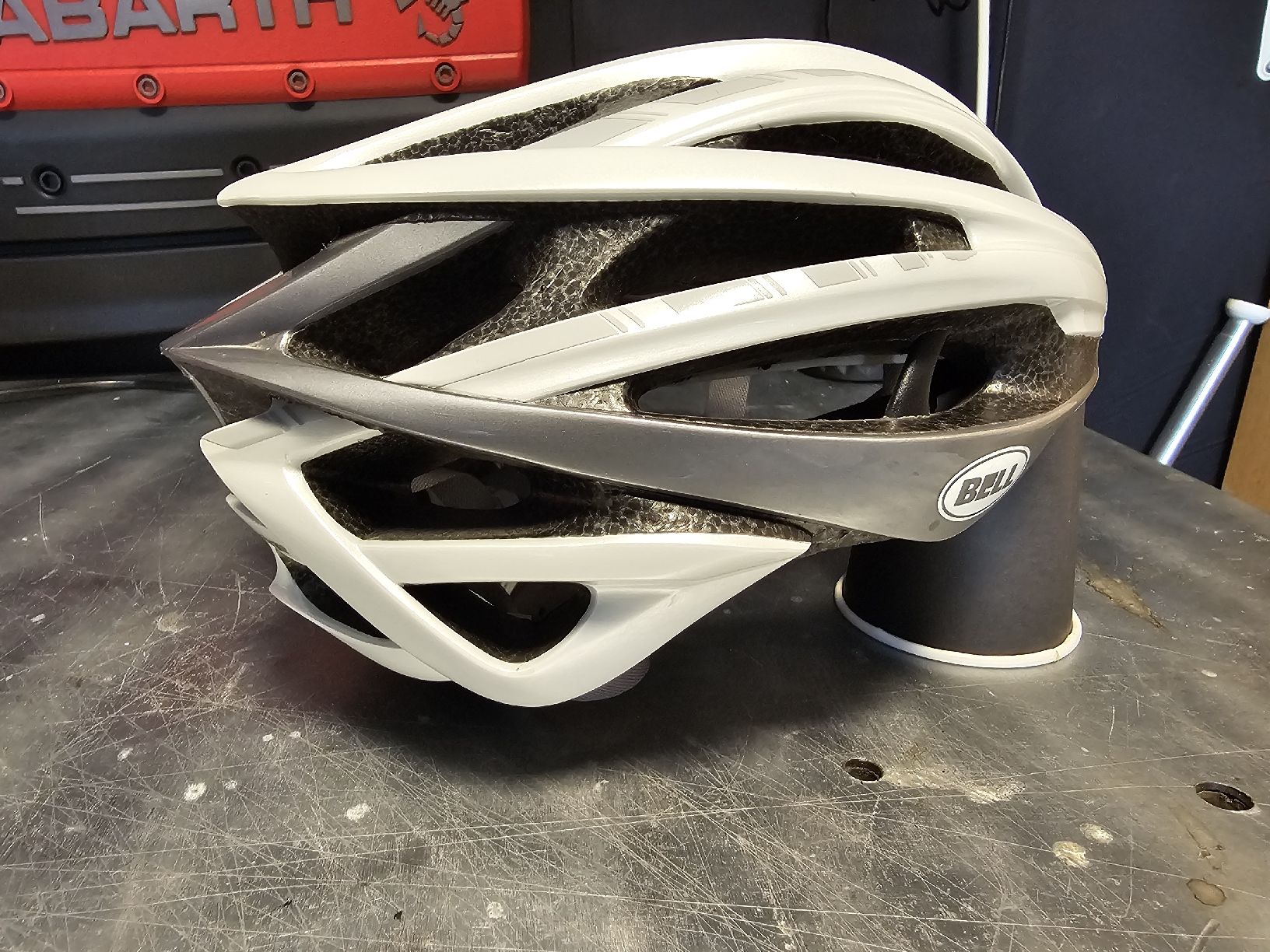 Caschi: Fahrradhelm BELL – Usato da Bettlach venduto da Ealmeida18 2