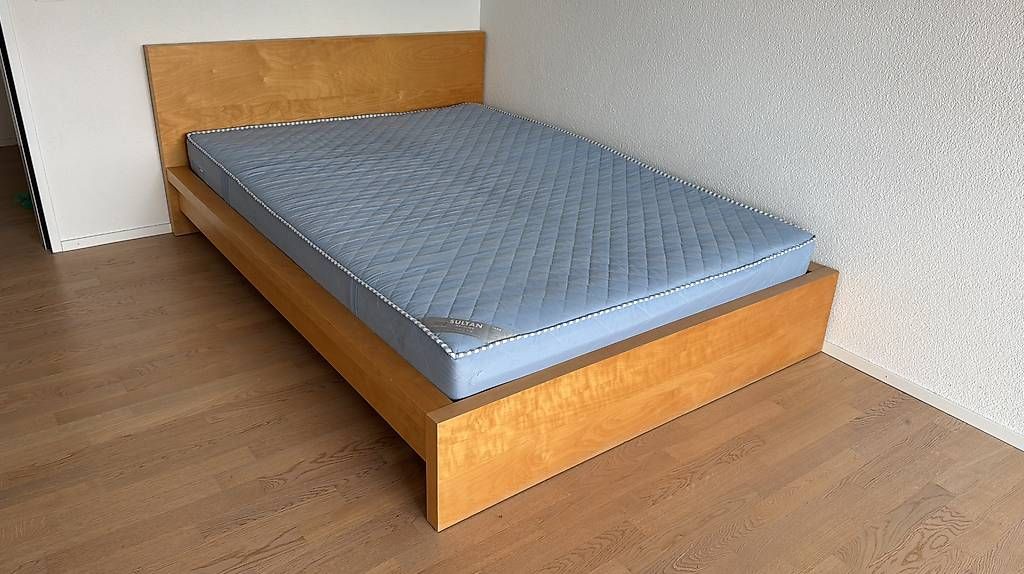 Betten: Ikea-Bett 140x200 inkl. Matratze – Gebraucht aus Pfäffikon ZH von firewithinme