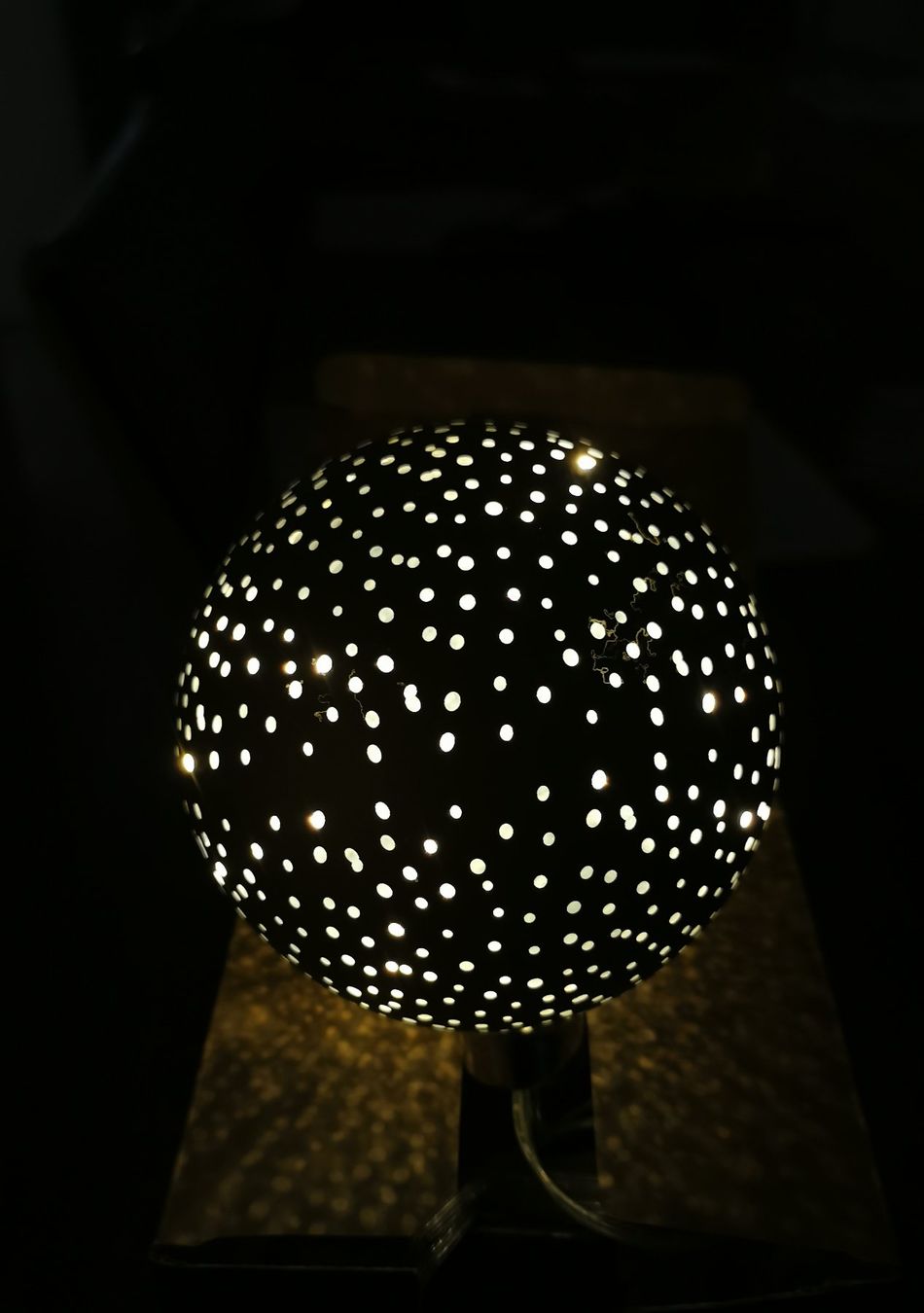 Tutte le decorazioni: Glory Light LED Kugel gold 10 cm – Nuovo (secondo la descrizione) da Dänikon ZH venduto da Beldiwuffi 4