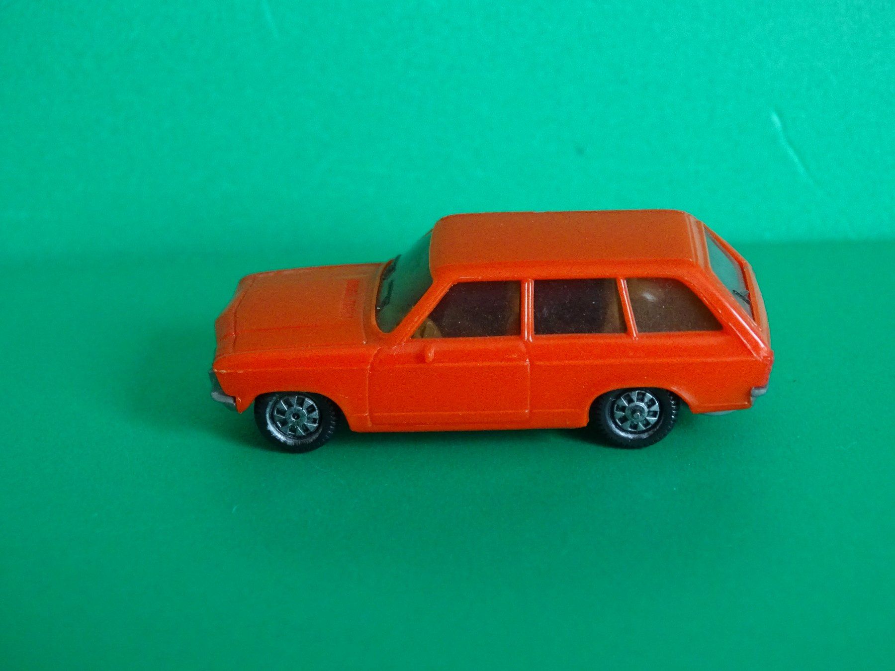 Herpa Modellini d'auto: Opel Ascona von Herpa 1/87 – Usato da Bretzwil venduto da Meex 2