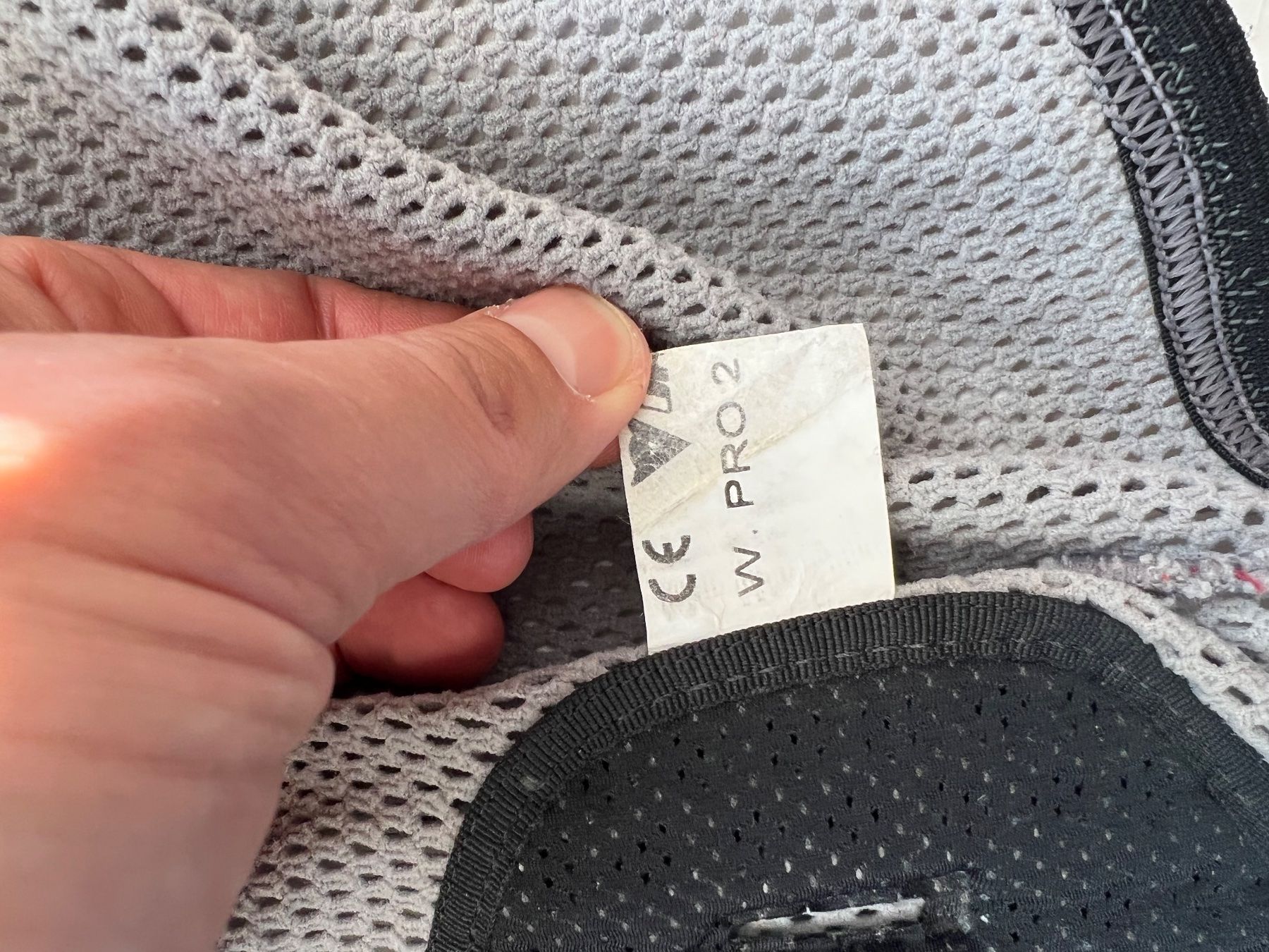 Dainese Schutz & Schoner: Dainese Rückenprotector – Gebraucht aus St. Moritz von Bengeee 2