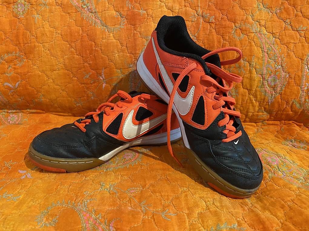 Nike Scarpe da uomo: Schuhe Nike Grösse  36 – Usato da Biel-Benken BL venduto da AngiSchaefer 1