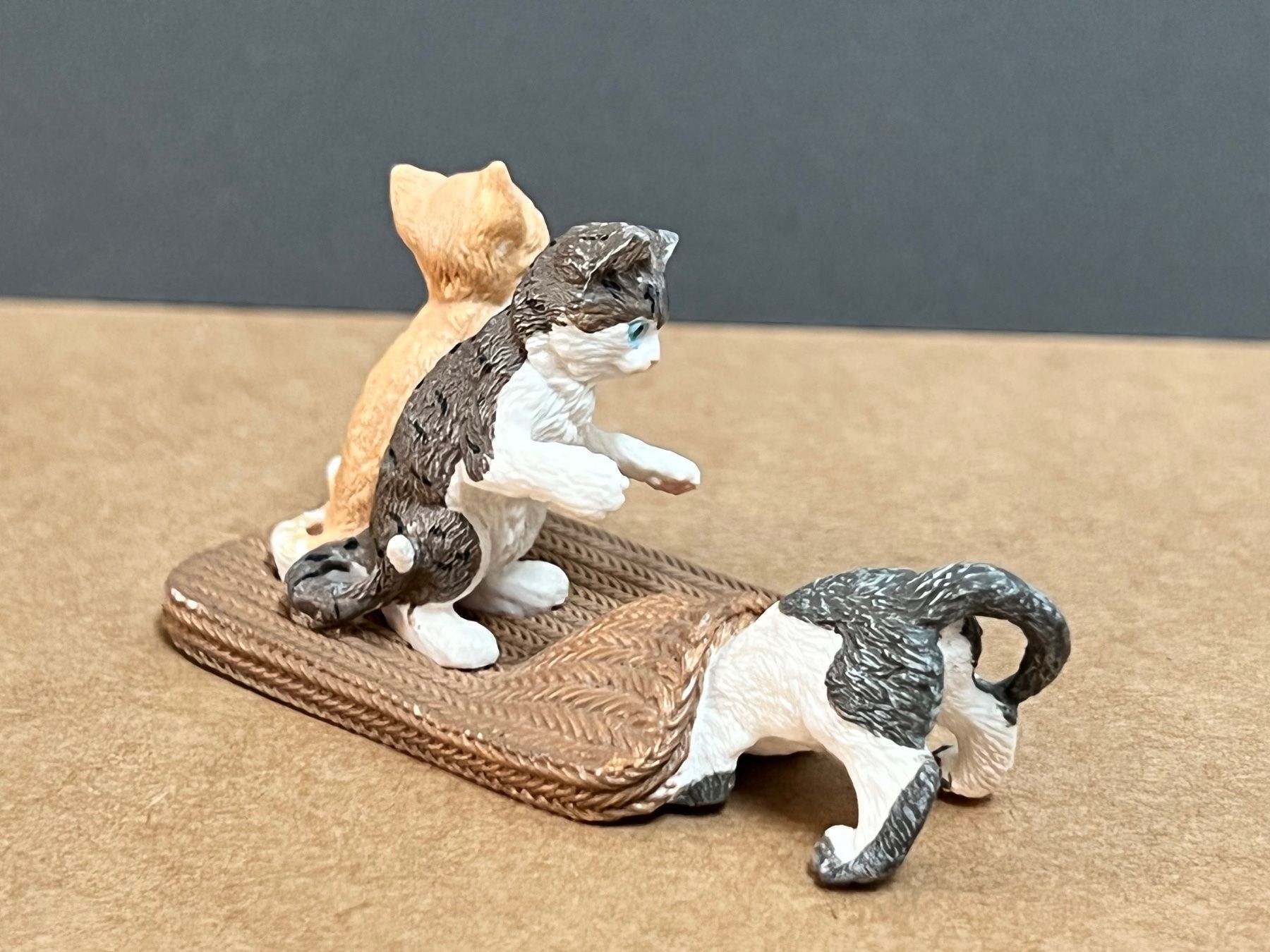 Schleich Statuette: Schleich junge Katzen Kätzchen Katze – Usato da Ennetbaden venduto da mapa05 5