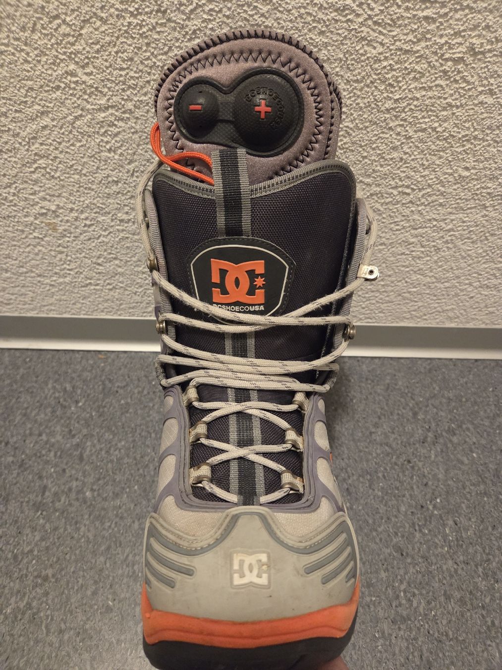 Scarpe da uomo: DC Snowboard Boots US 9.5 mit Reebok Pump-System – Usato da Wilderswil venduto da bir_7xhm 1