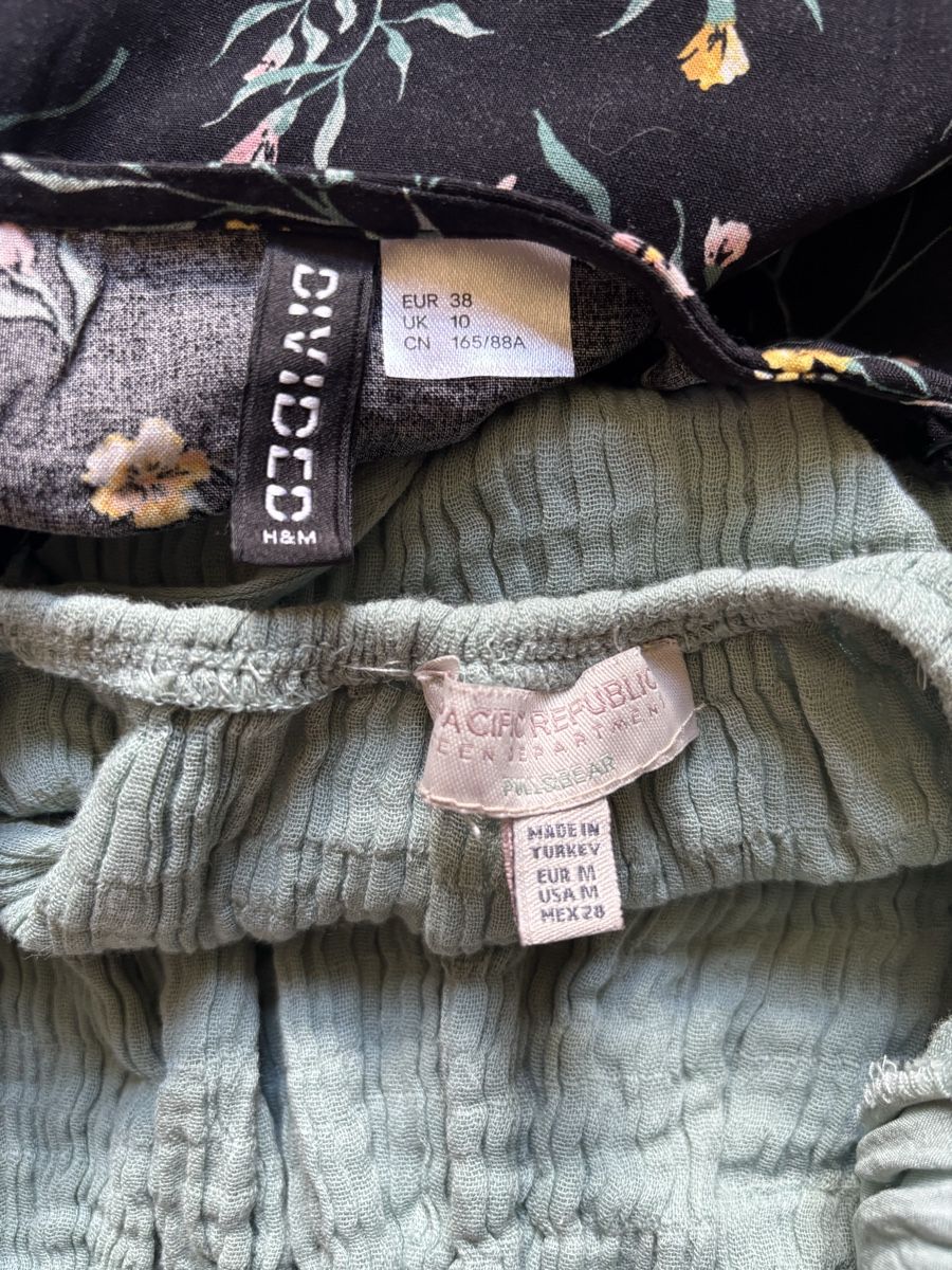 Vestiti: 2 robes été taille M Pull&Bear H&M – Usato da Les Brenets venduto da moe_ym8r 3