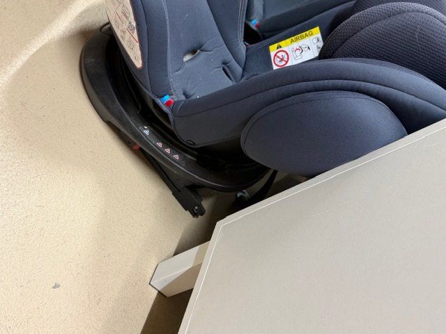 Chicco Seggiolini per auto: Chicco Autokindersitz Unico EVO I-Size Classic blau – Usato da Oeschgen venduto da Mich_elle 3