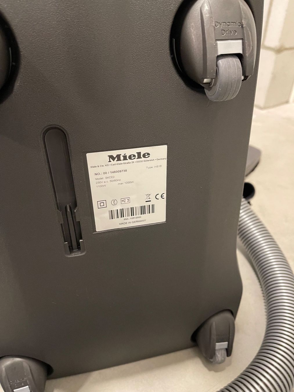 Miele Staubsauger & Zubehör: Miele Blizzard CX 1 Parquet Power Line – Gebraucht aus Lützelflüh-Goldb von lin_v952 1
