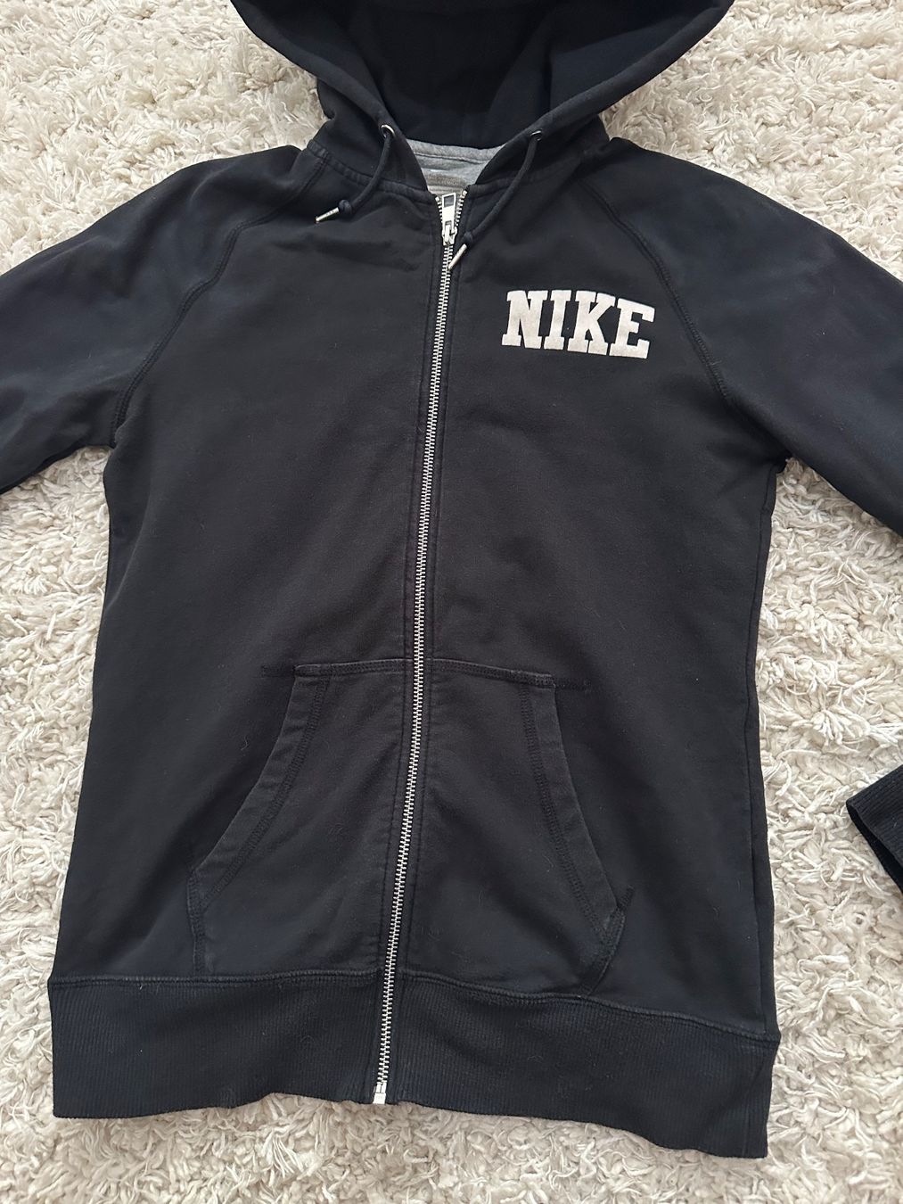 Nike Pullover & Sweatshirts: Nike Pullover Gr.M – Gebraucht aus Bern von BrandVilla 2
