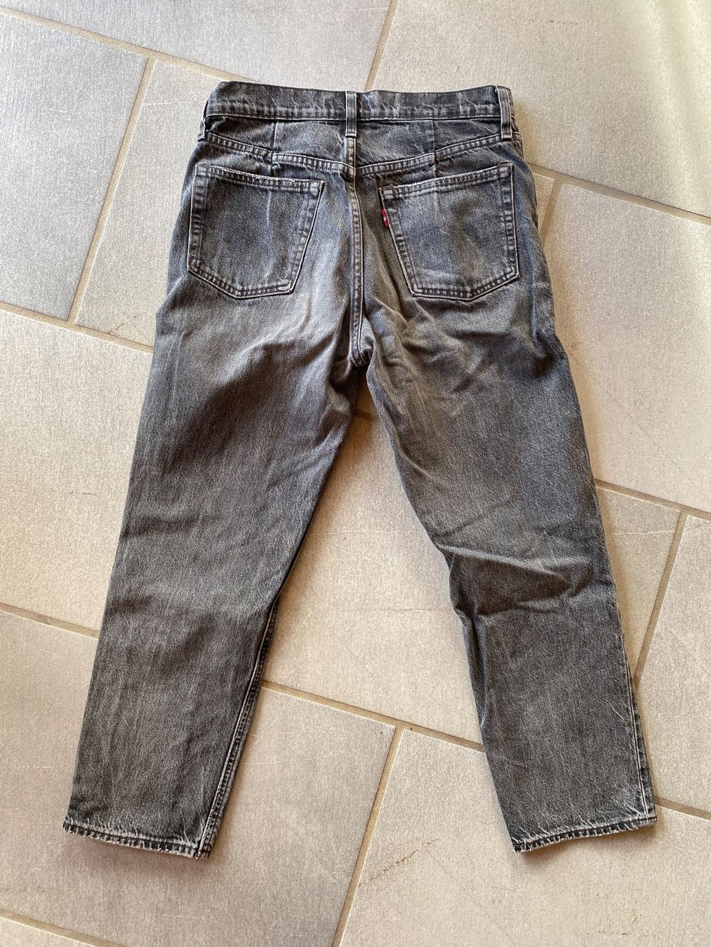 Levi's Jeans: Levi's Altered W28 – Gebraucht aus Les Posses-sur-Bex von LylaPois 1