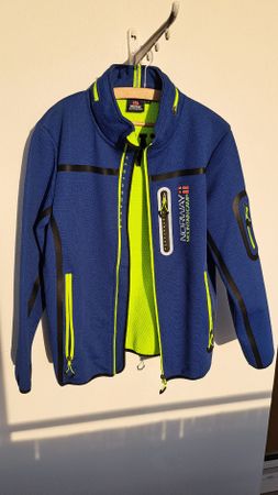Schöne Herren Sport Jacke, Farbe blau. Große M