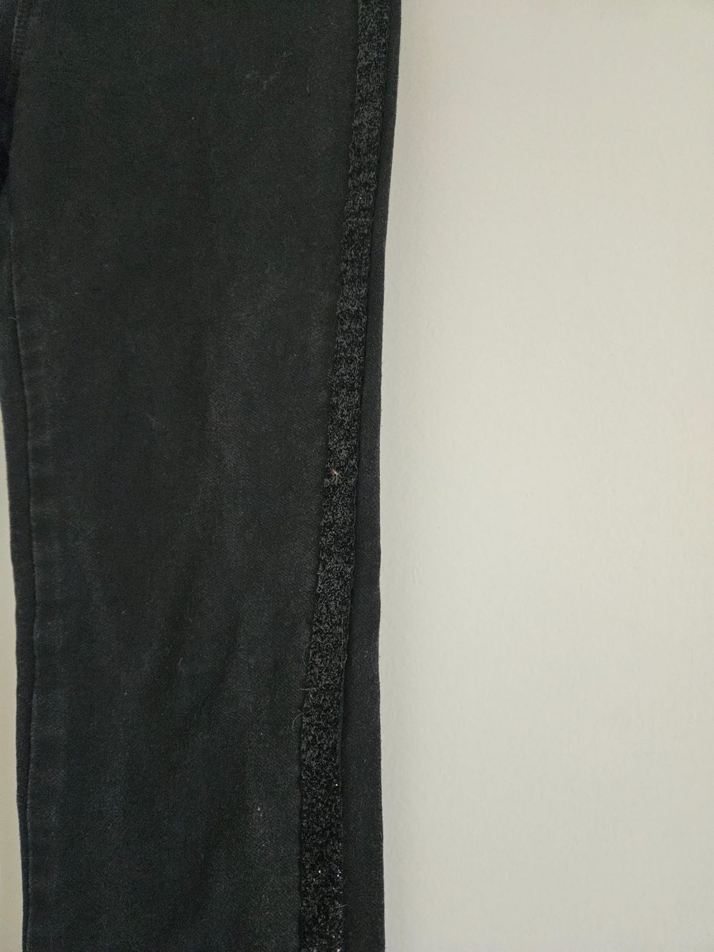 Pantaloni: Hose 170/176 mit Glitzerstreifen – Usato da Schaffhausen venduto da sabrina915 2