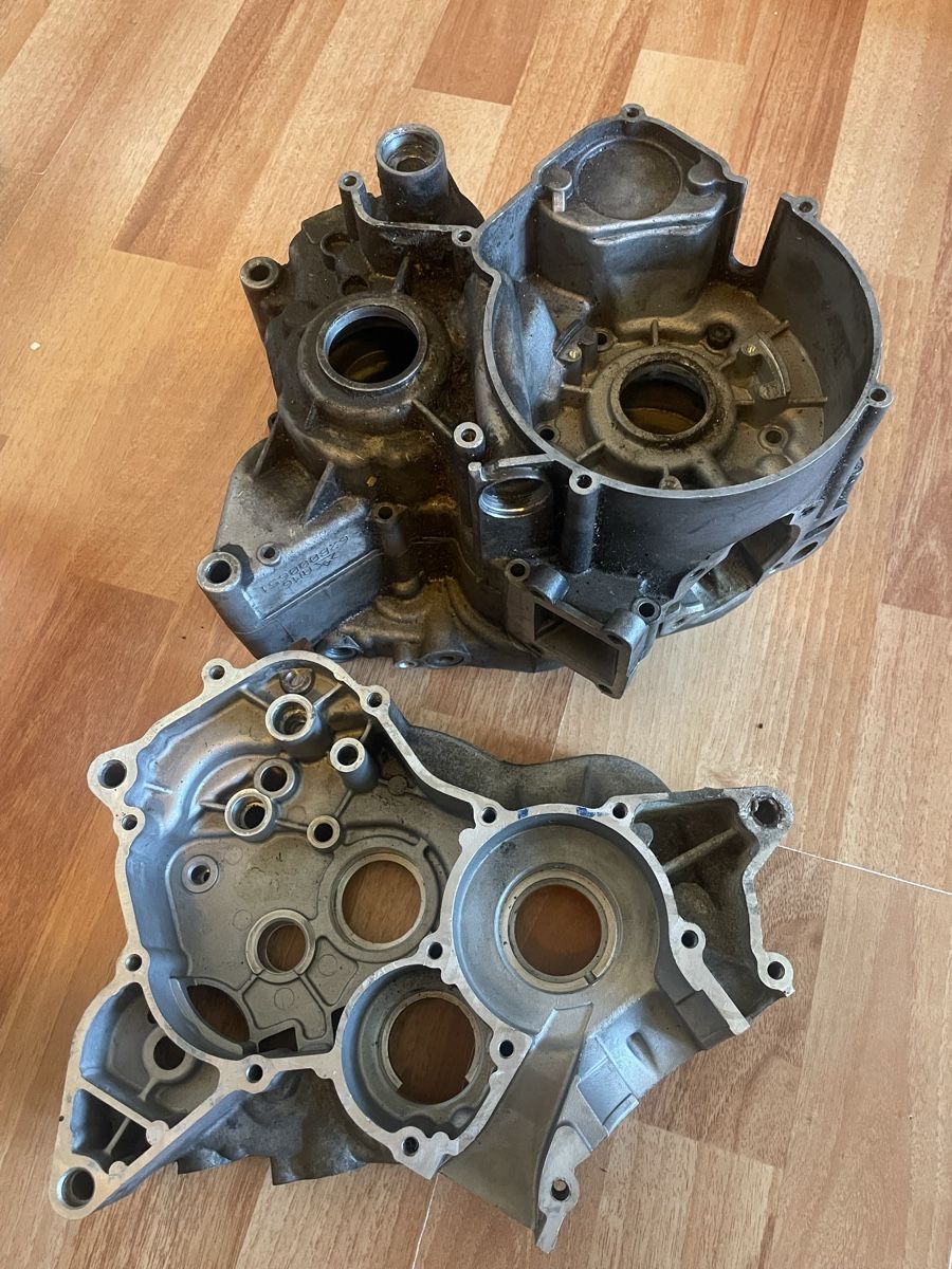 Tutti i ricambio per moto: Eine plus eine halb Motorgehäuse Minarelli Am6 gebraucht – Usato da Zürich venduto da ger_8qfx 2