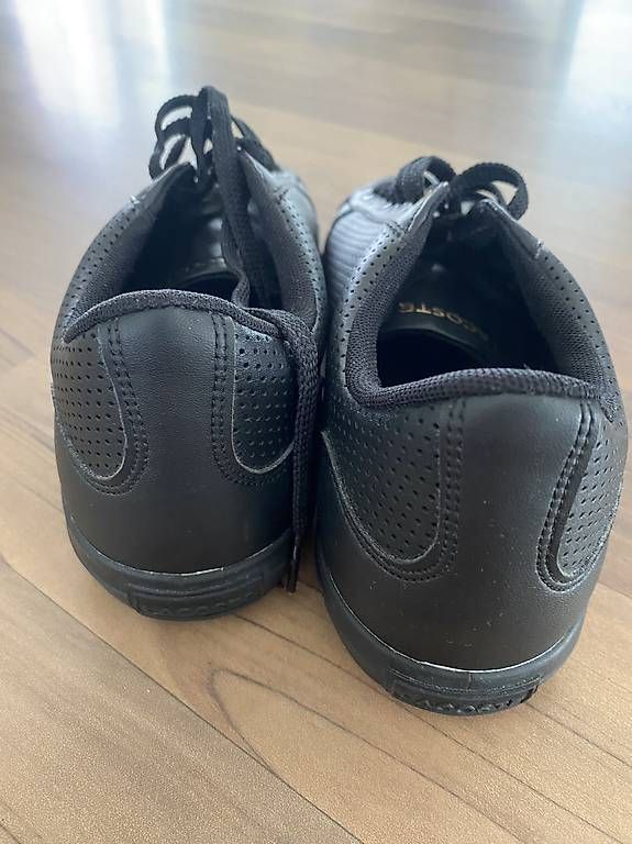 Scarpe da donna: Lacoste-Sneaker, neuwertig, Gr 40 – Usato da Bachs venduto da diesunddas13 1