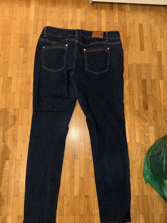Schicke Damen Jeans, Grösse 42, Dunkelblau, Top Zustand!