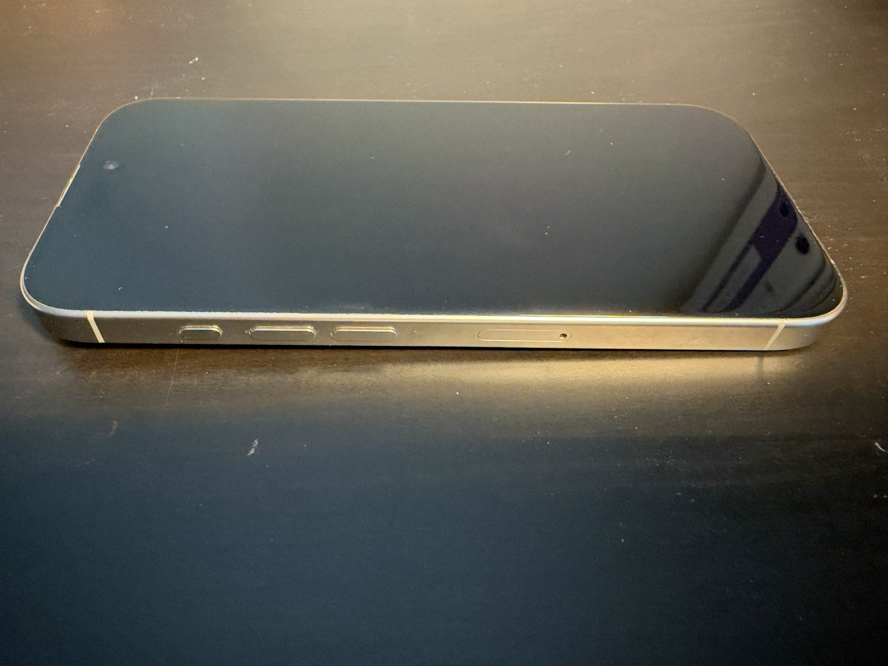 Apple Telefoni cellulari / Smartphones: iPhone 16 Pro 256GB Silver – Usato da Zürich venduto da PavloR 5