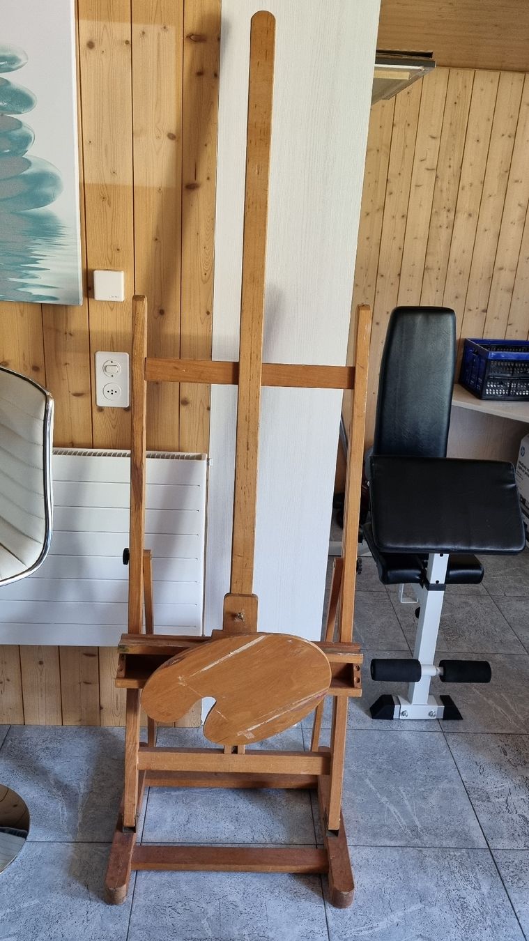 Staffeleien: Staffelei – Gebraucht aus Sarnen von Misha3 8