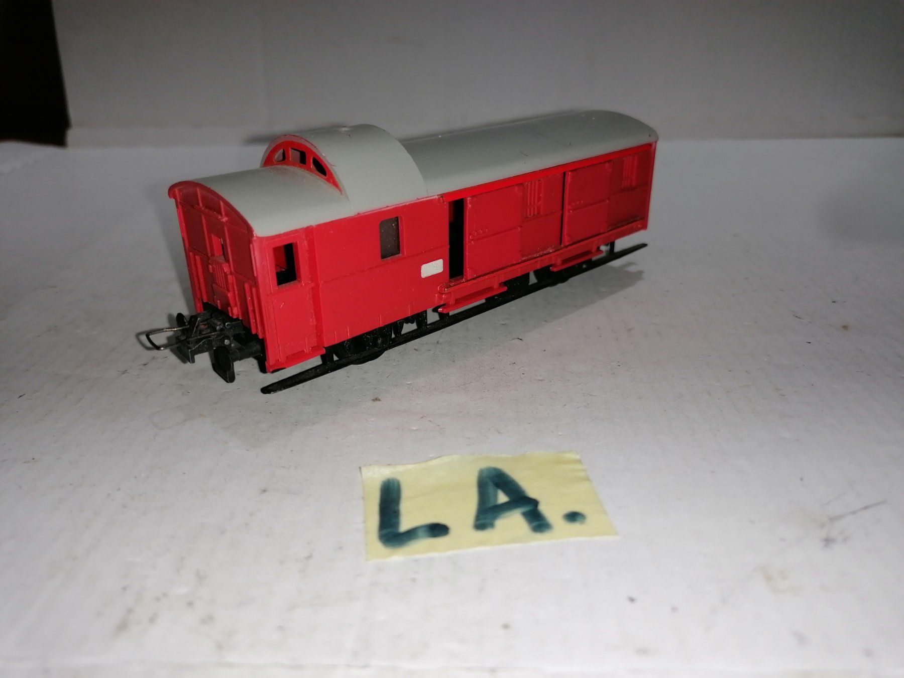 Trix Modellini di ferrovie: LA) 1 Einheits-Packwagen Rot, Trix Express – Usato da Brittnau venduto da Regina35 1