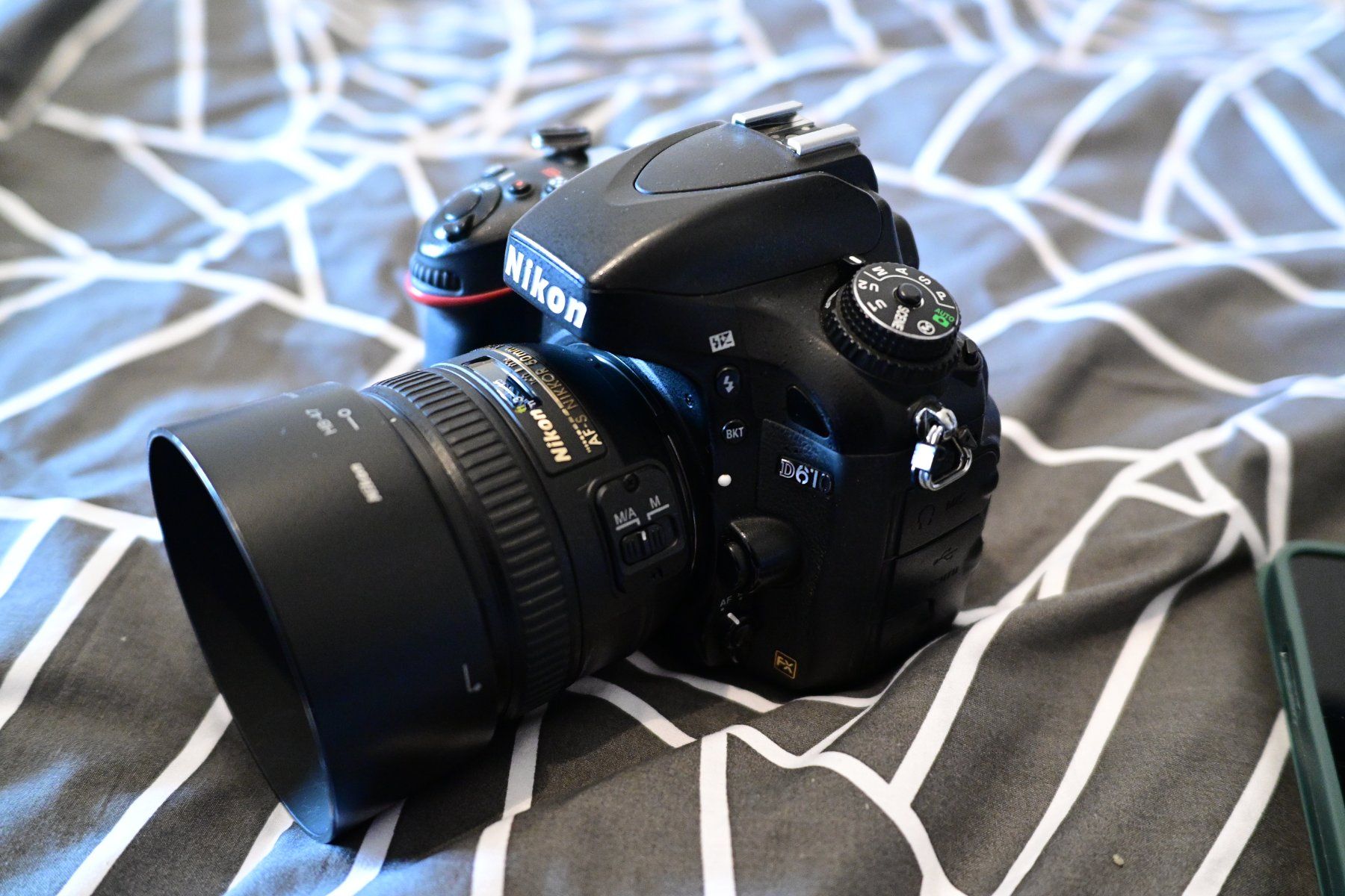 Nikon Fotocamera: Nikon D610 plus 50mm f1,4 G – Usato da Aesch BL venduto da steve_weil 4
