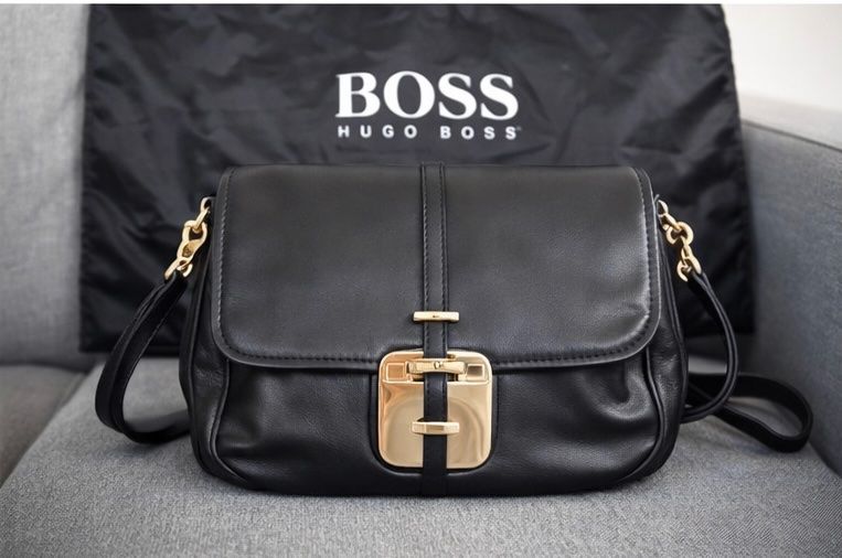 Hugo Boss Taschen für Damen: Elegant Black Hugo Boss Leather Handbag – Gebraucht aus Cudrefin von Net5dok