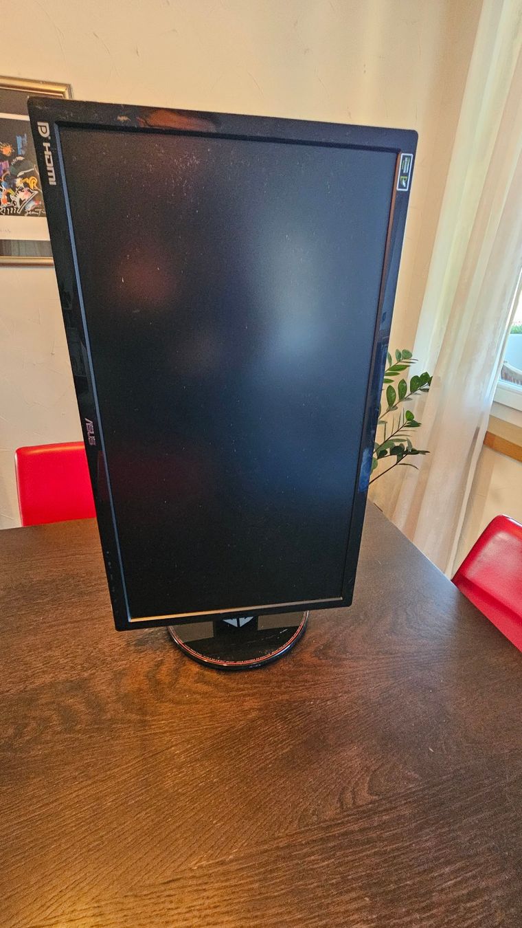 Asus Monitor: Monitor ASUS VG248QE – Usato da Münsingen venduto da Artymus 2