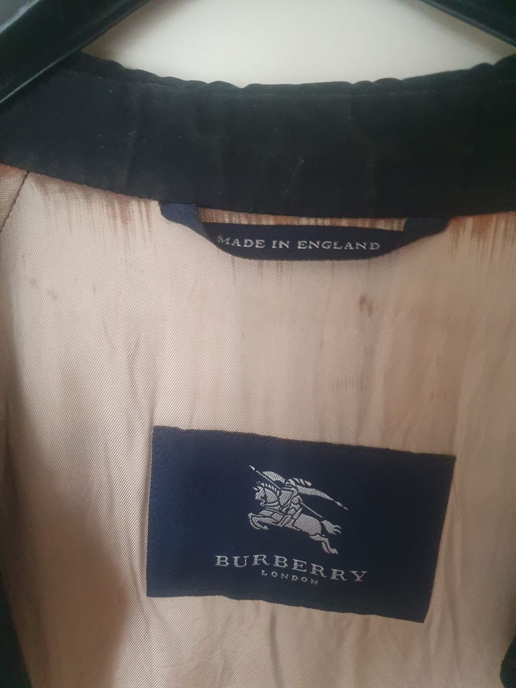 Burberry Cappotti: Burberry Damenmantel – Usato da Aesch BL venduto da ITALO-BASLER 4