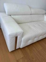 Sofa weiss Lederoptik mit verstellbaren Kopfstützen