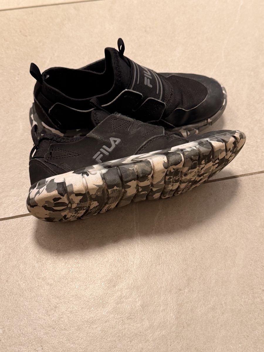 Puma Scarpe da uomo: Puma Sneaker, schwarz, 30 – Usato da Wilen b. Wil venduto da carpediem25 1
