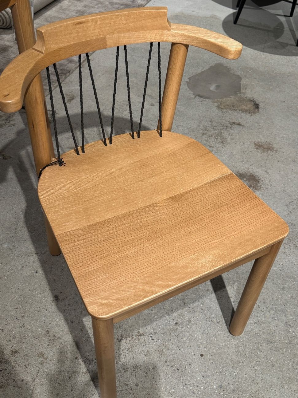 Sofacompany Sedie: Holzstuhl mit Schnurlehne helles Holz – Usato da Bern venduto da Sofa_Company_Bern