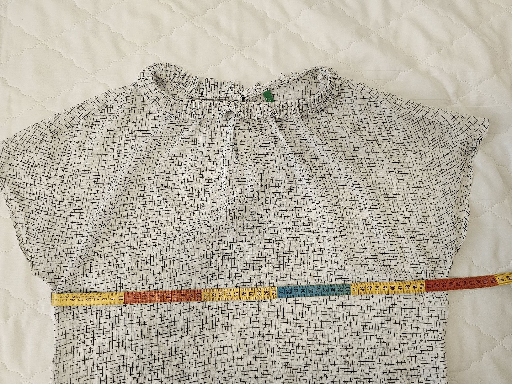 Benetton Blusen: Benetton Bluse – Neu (gemäss Beschreibung) aus Steinmaur von Kiki_m240 1