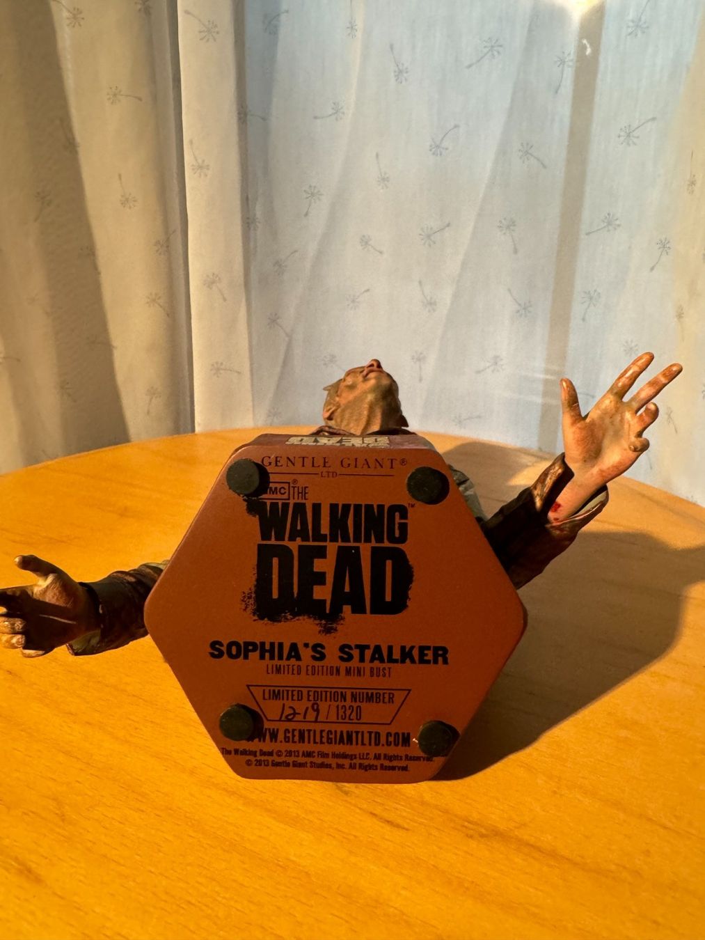 Statuette: Walking Dead Statue Sophie Walker Statue – Usato da Rapperswil SG venduto da Boadioz 9