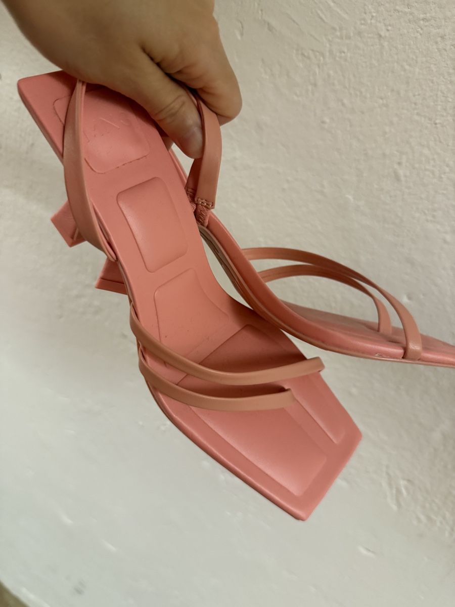 Scarpe da donna: Peach square toe heeled sandals - mango – Nuovo (secondo la descrizione) da Adliswil venduto da dai_yr5z