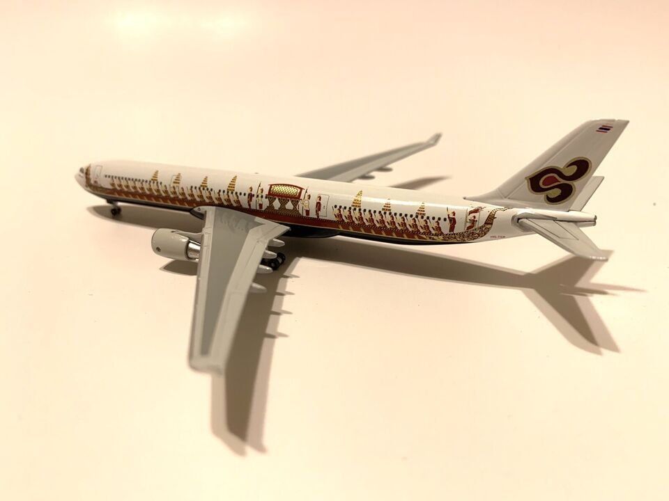 Airbus Kit di modellismo & Modellini statici: A330-300 THAI Airways – Nuovo e nell'imballaggio originale da Morges venduto da iljamuromez 3