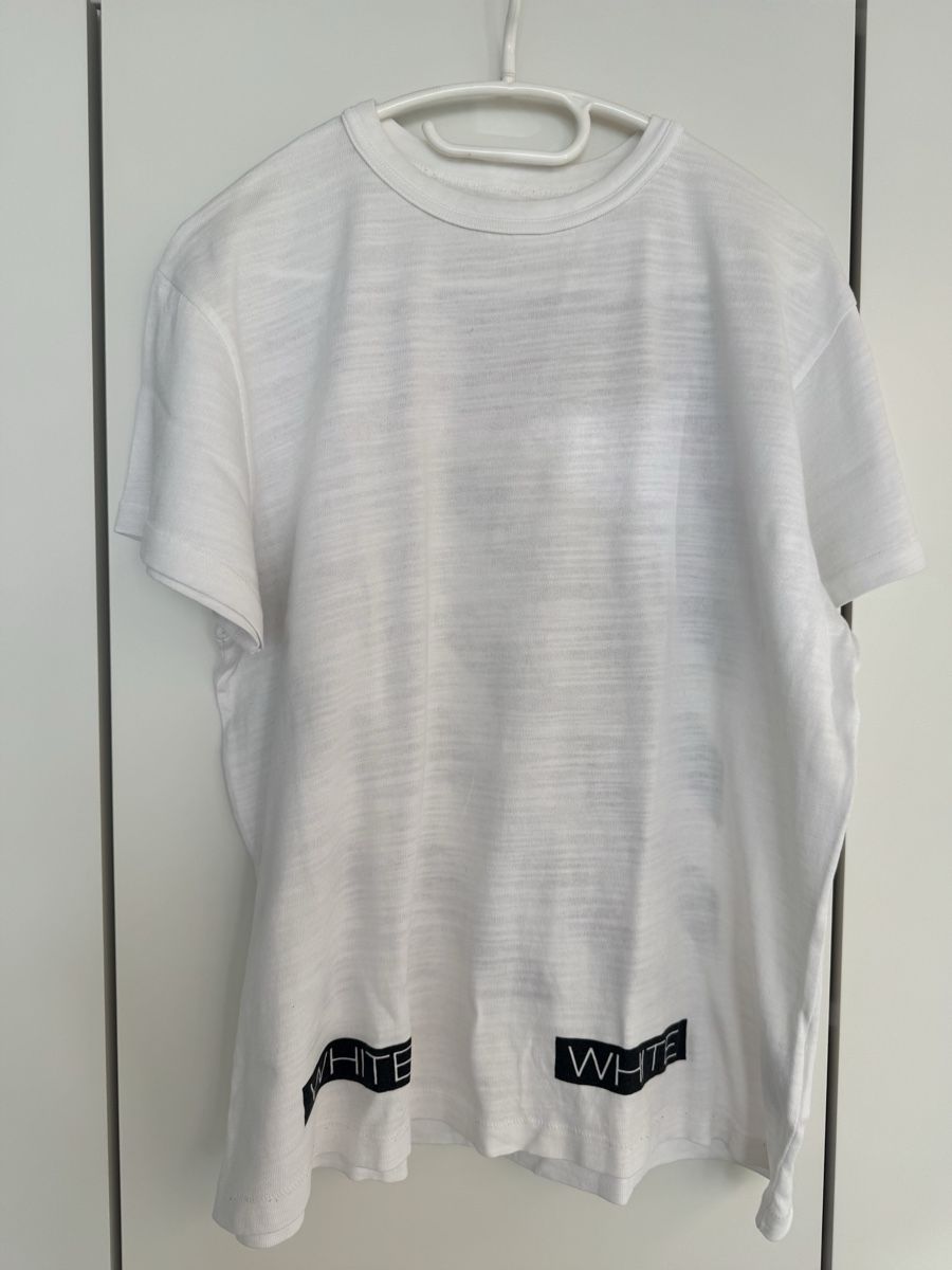Off-White T-shirt: Off-White T-Shirt, Top Zustand – Usato da zürich venduto da Bailey17 1