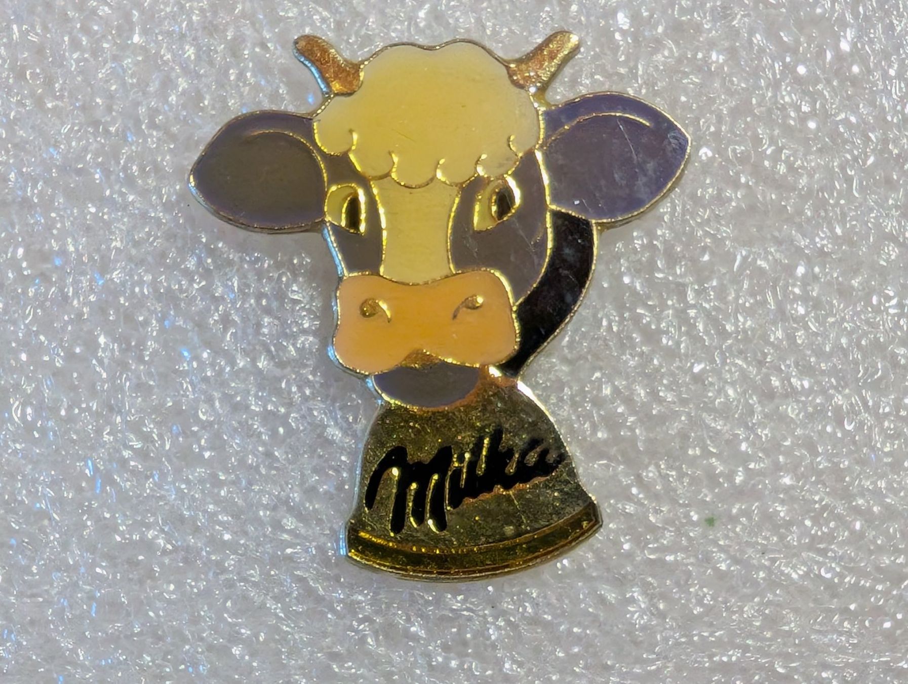 Placchette & Badge: Ansteckpin 278: Milka – Usato da Oppligen venduto da Pin-Fall-Shop